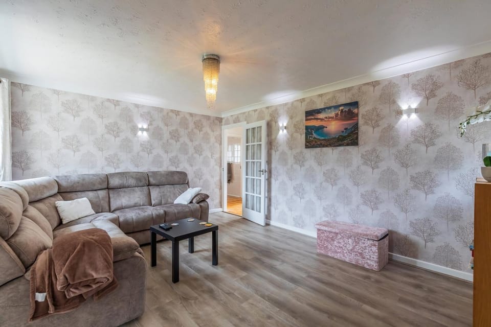 3BR Bungalow with Garden for up to 6 guests House in Poole