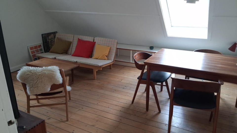 Stor lejlighed byggeforeningshus i roligt kvarter Apartment in Frederiksberg