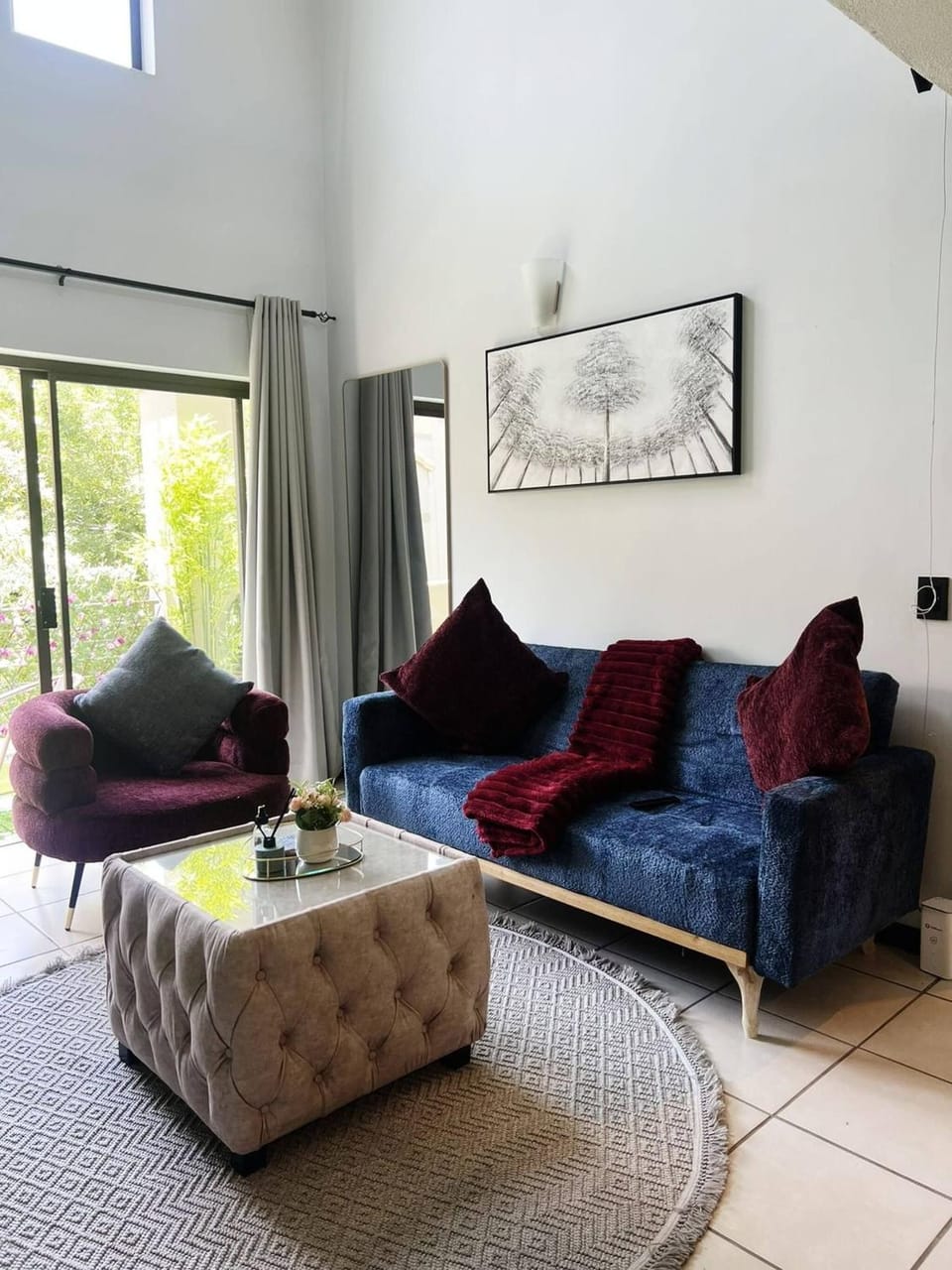 Zalari Loft B, Nature-Inspired 2 Bed Loft Paulshof Apartment in Sandton