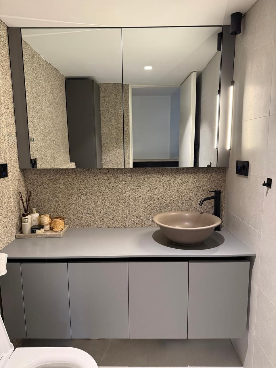 T-One Luxury Pool House Apartment in Split
