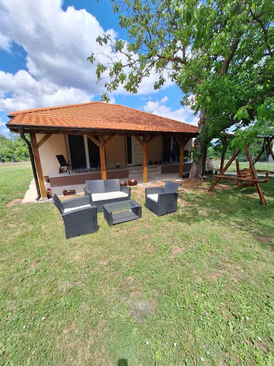 Property building, Balcony/Terrace
