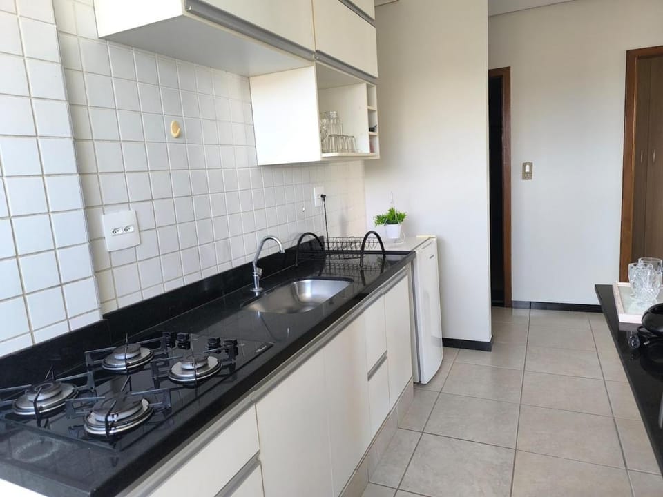 Apart Flat Esmeralda - no centro, próx a SANTA CASA Apartment in Montes Claros