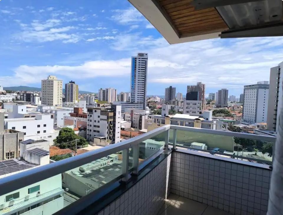 Apart Flat Esmeralda - no centro, próx a SANTA CASA Apartment in Montes Claros