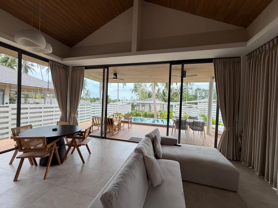 Balcony/Terrace, Living room