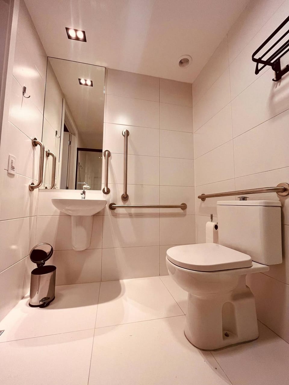301-Apto Conformt e Luxuoso Prox Ibirapuera e CGH Apartment in Sao Paulo City