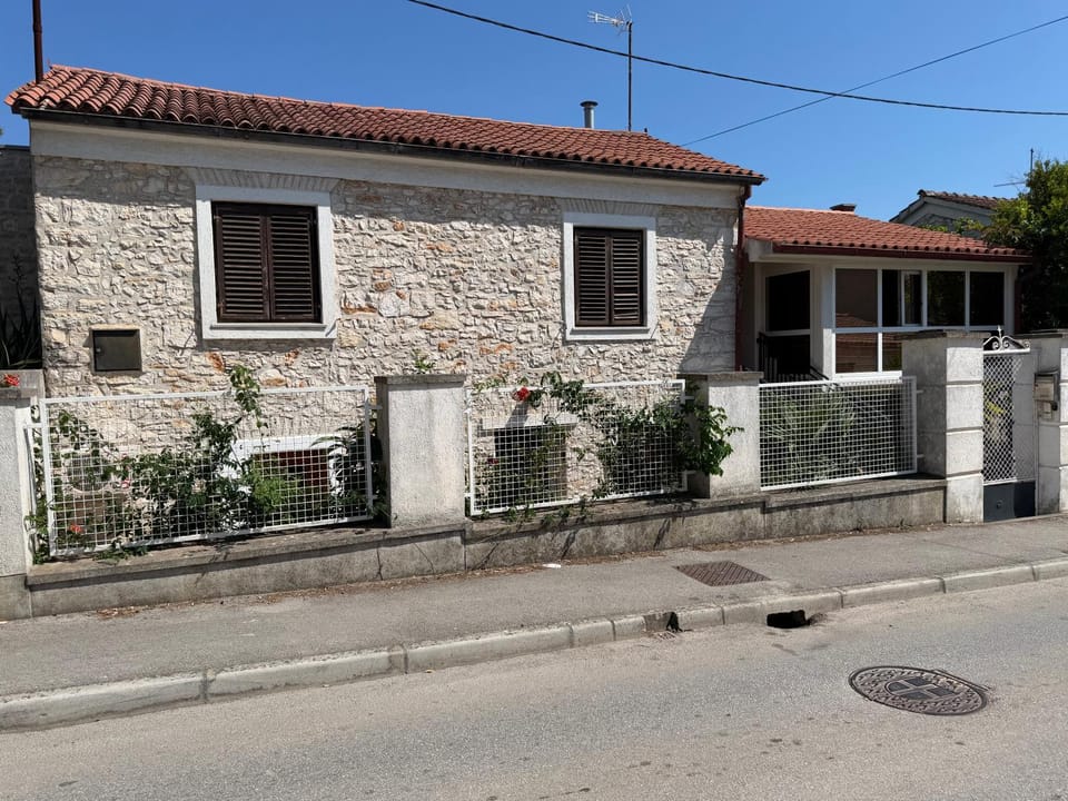 Danilo Room 1 Bed and Breakfast in Pula