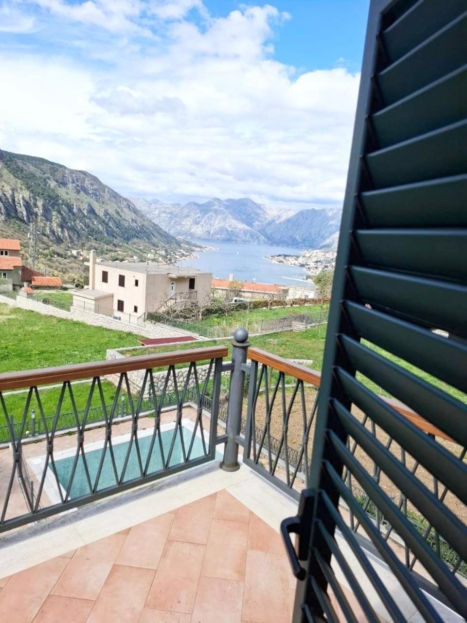 Vista Rose Apartment in Kotor Municipality