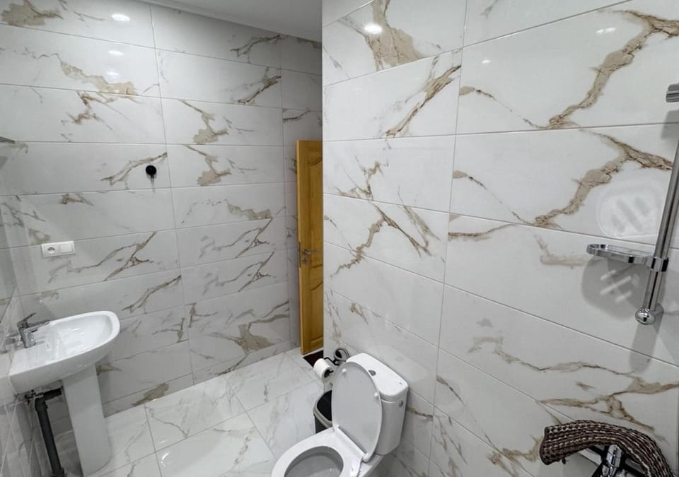 Toilet, Bathroom