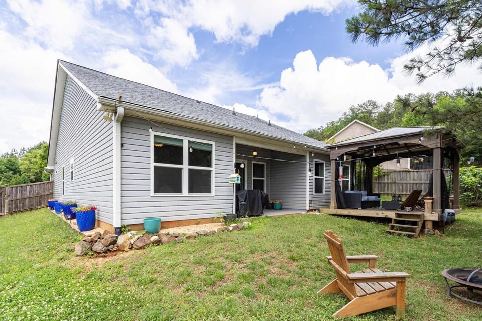 Property building, Garden