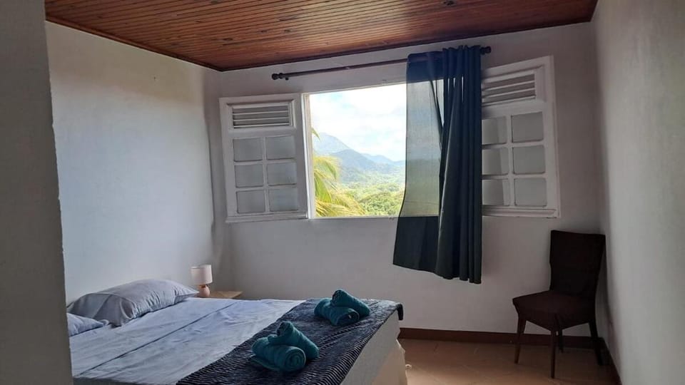 Bed, Natural landscape, Photo of the whole room, Bedroom, Mountain view