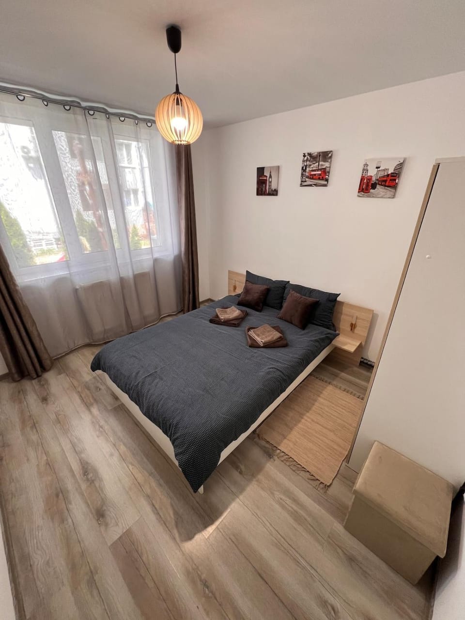 Bed, Photo of the whole room
