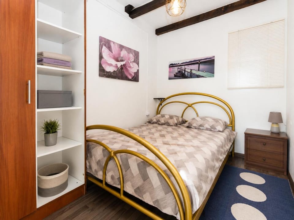 Bed, Bedroom, wardrobe