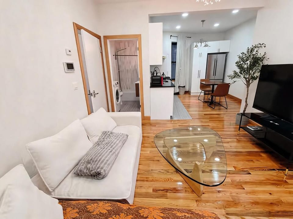 Chic Modern, 6 Min to PATH, 15 Min to FIFA & NYC, 2 Apartment in Jersey City
