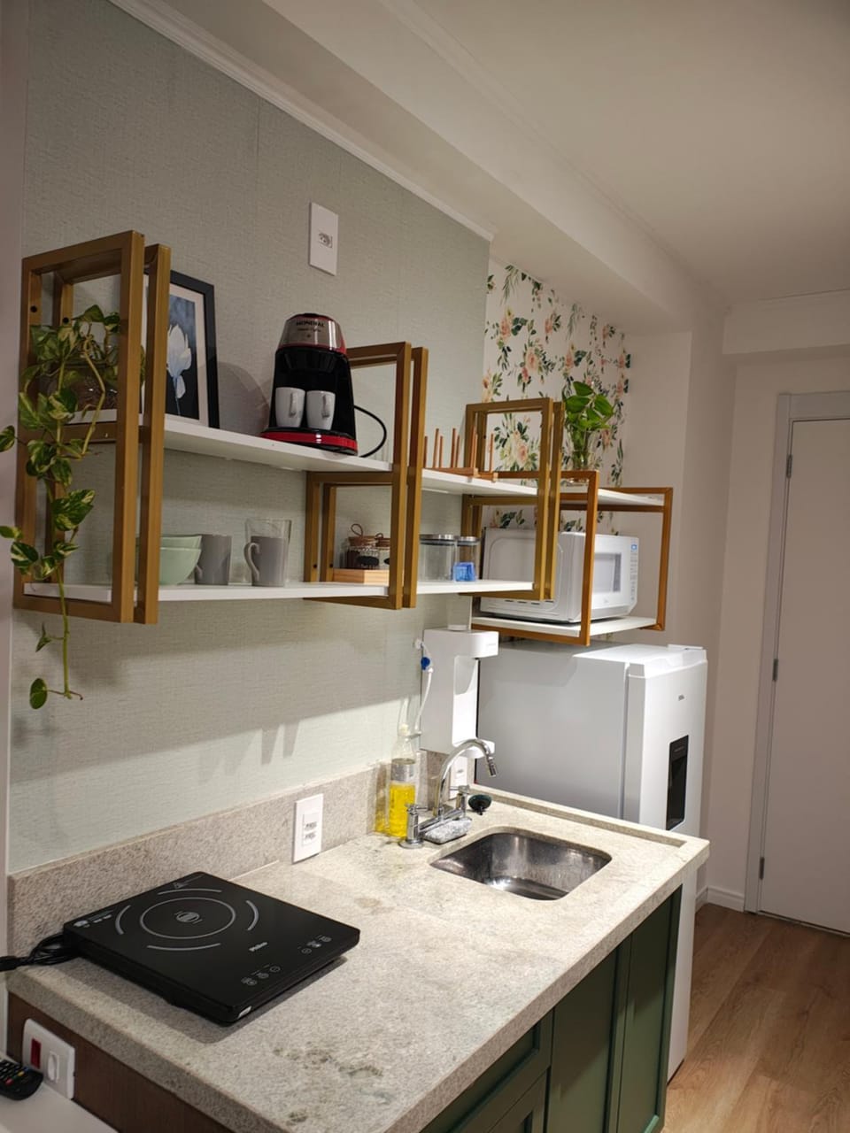 Coffee/tea facilities, Kitchen or kitchenette