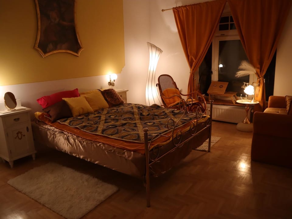 Golden Sun Salon Apartment in Vojvodina