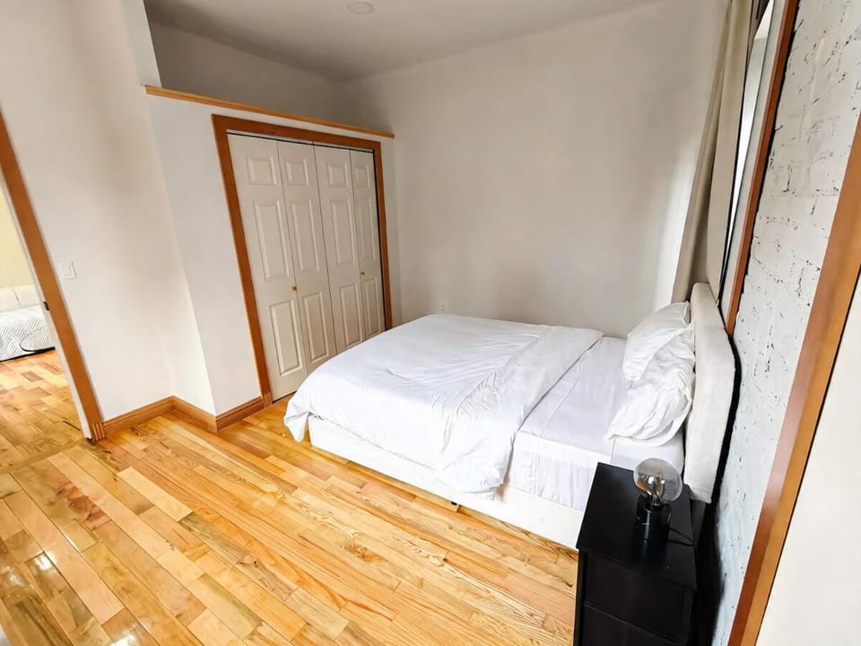 Chic & Bright Modern 2BR, 15m to NYC & FIFA, 1 Apartment in Jersey City