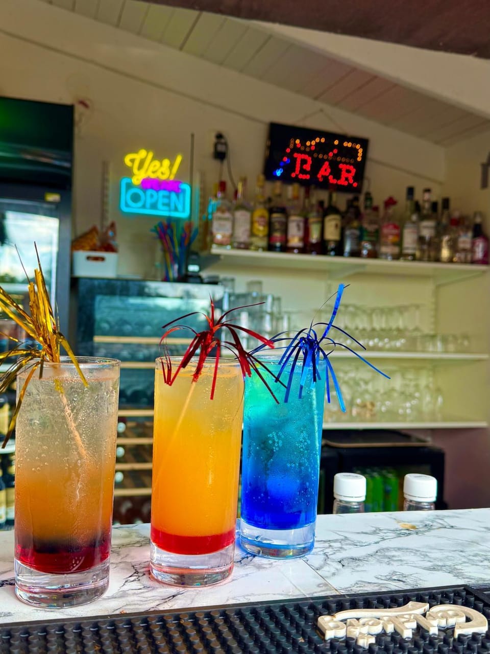 Restaurant/places to eat, Lounge or bar, Lounge or bar, Drinks