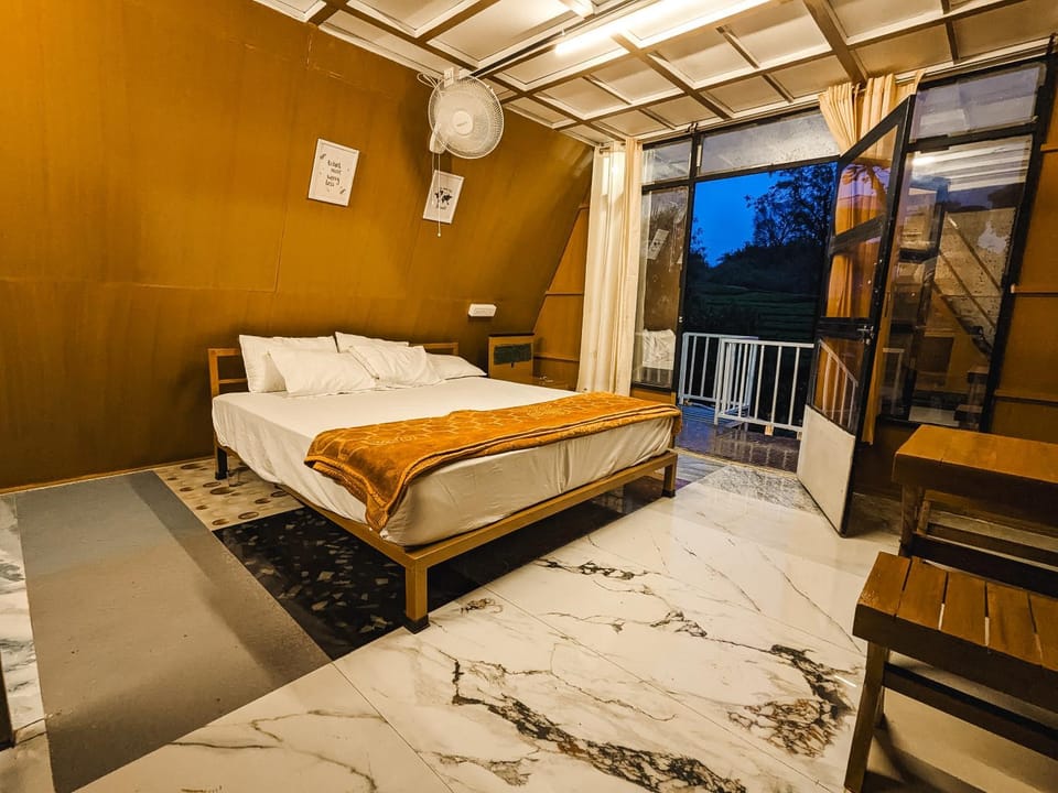 Vagamon leafmist frame cabin Cabin in Kerala