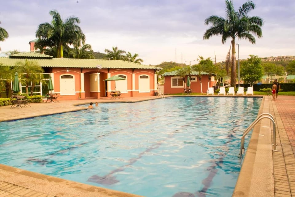 Swimming pool