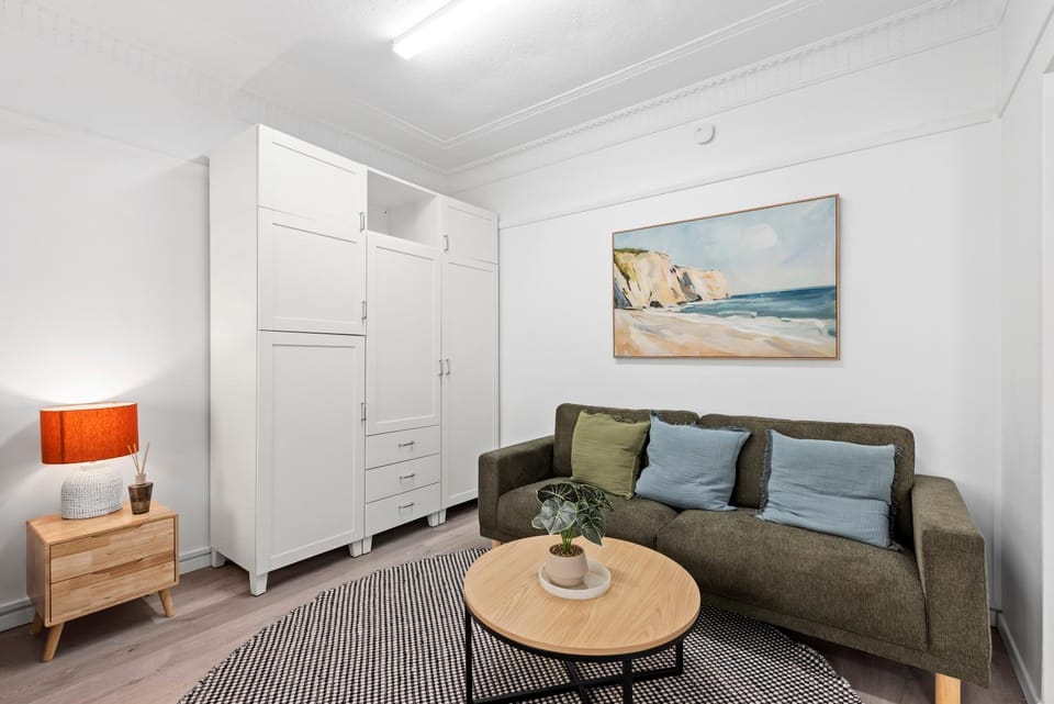 Spacious and Cozy Studio - Short walk to Hospital Apartment in Brisbane City
