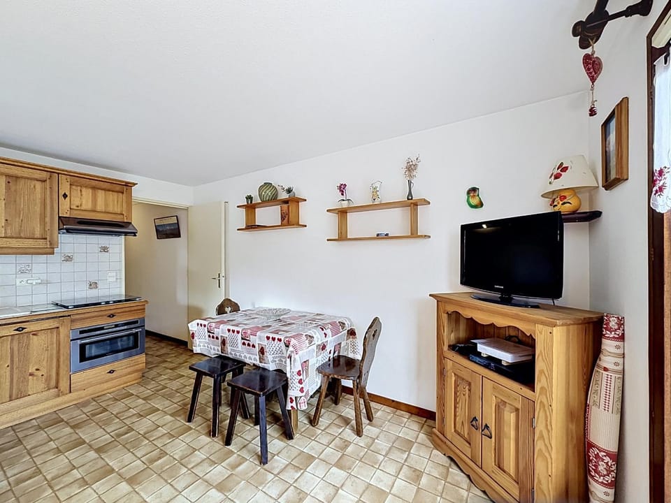 Appartement charmant au centre de Combloux - 4 pers. - FR-1-560-175 Apartment in Combloux