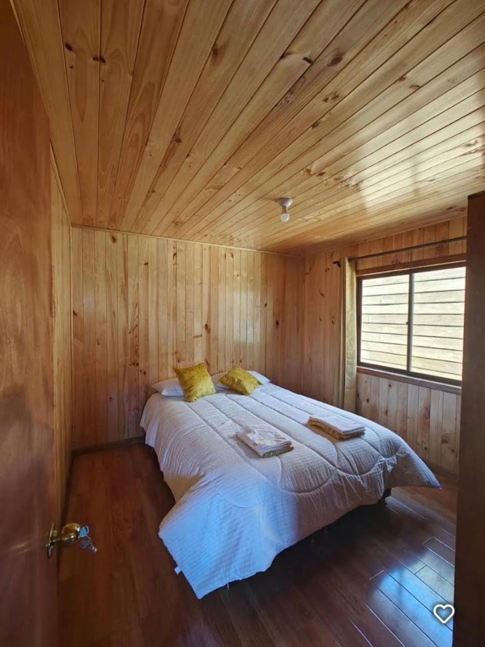Cabaña Queule Costero House in Los Ríos, Chile