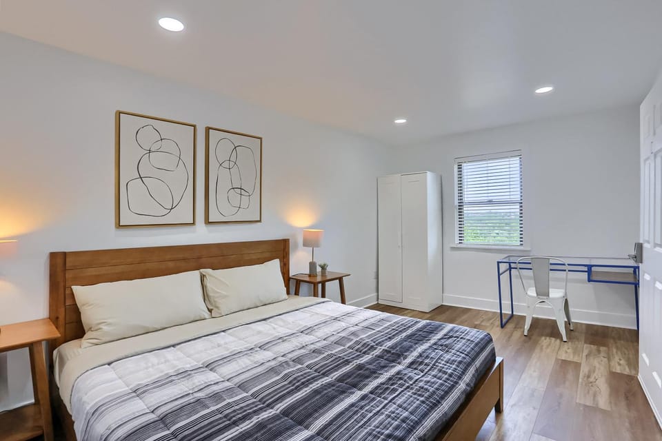 Bed, Bedroom