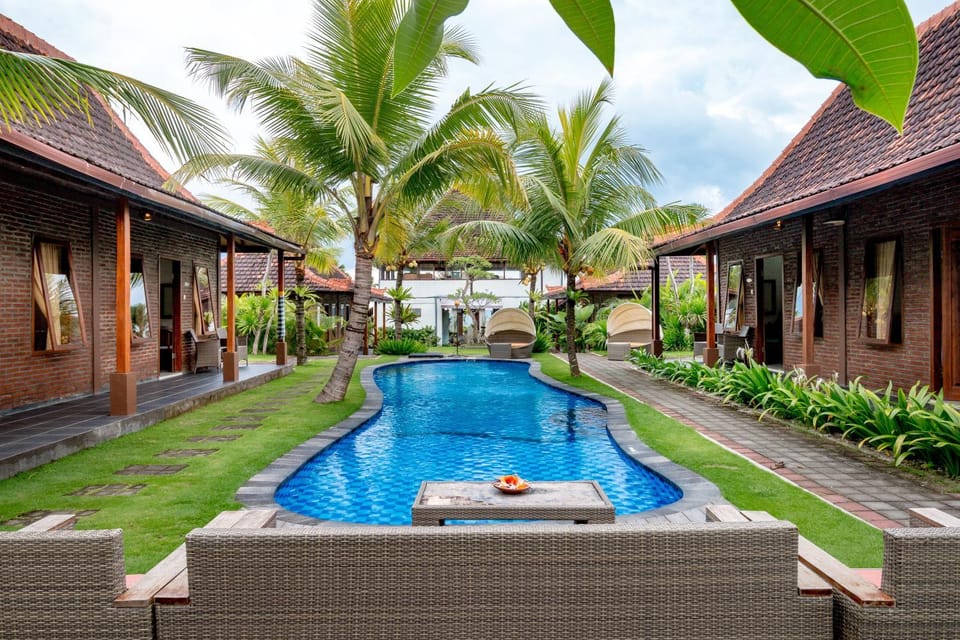 Garden, Swimming pool