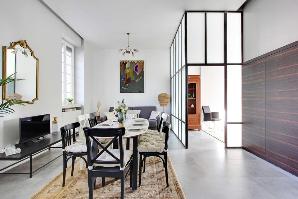 TV and multimedia, Living room, Dining area