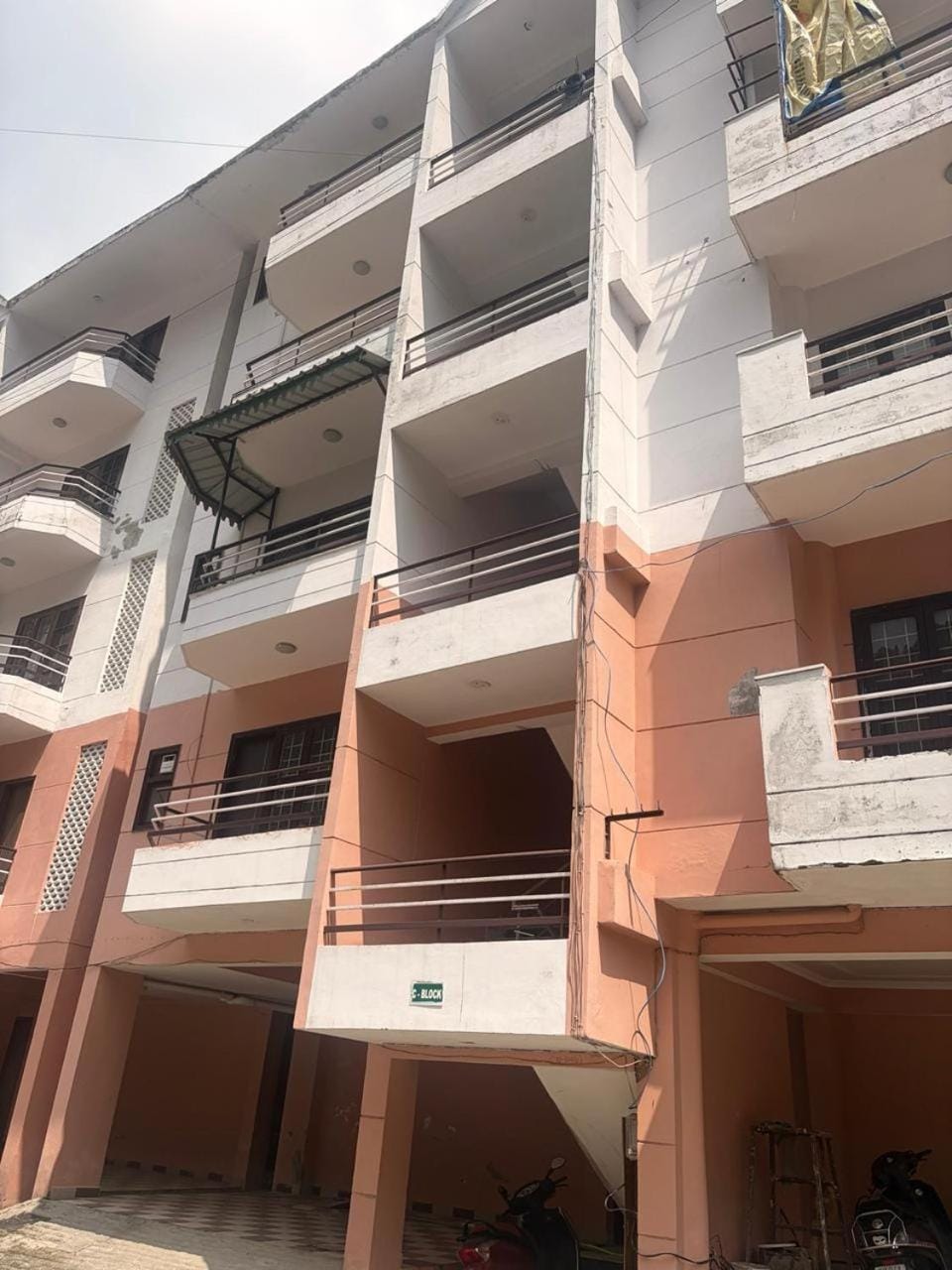 Property building, Balcony/Terrace