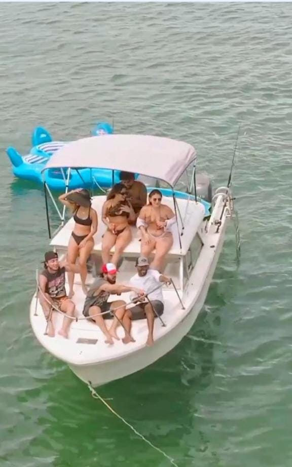 People, Activities, Sea view, group of guests