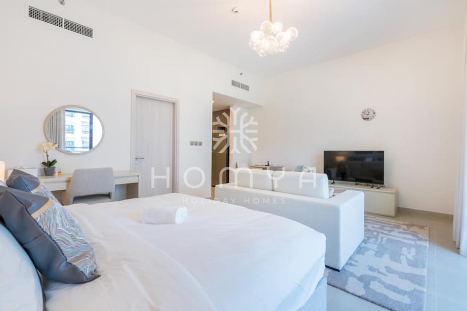 Modern Haven Studio Near Yas Waterworld & F1 Apartment in Abu Dhabi