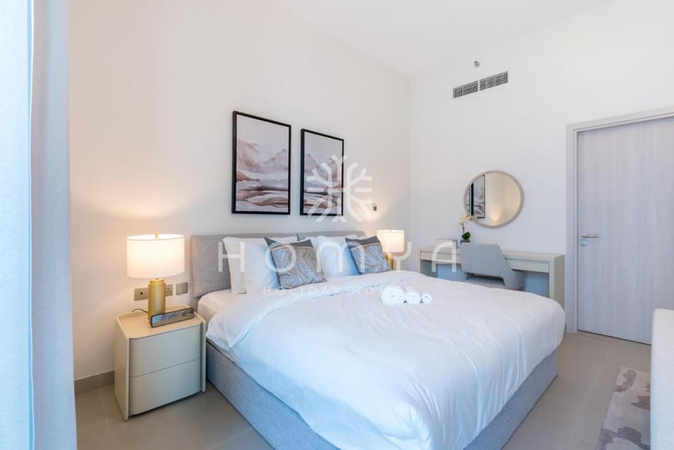 Modern Haven Studio Near Yas Waterworld & F1 Apartment in Abu Dhabi