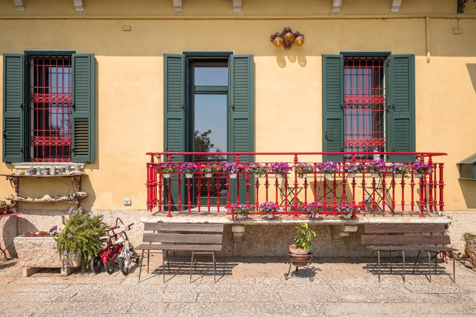 Giardino Ferrari Farm Stay in Verona