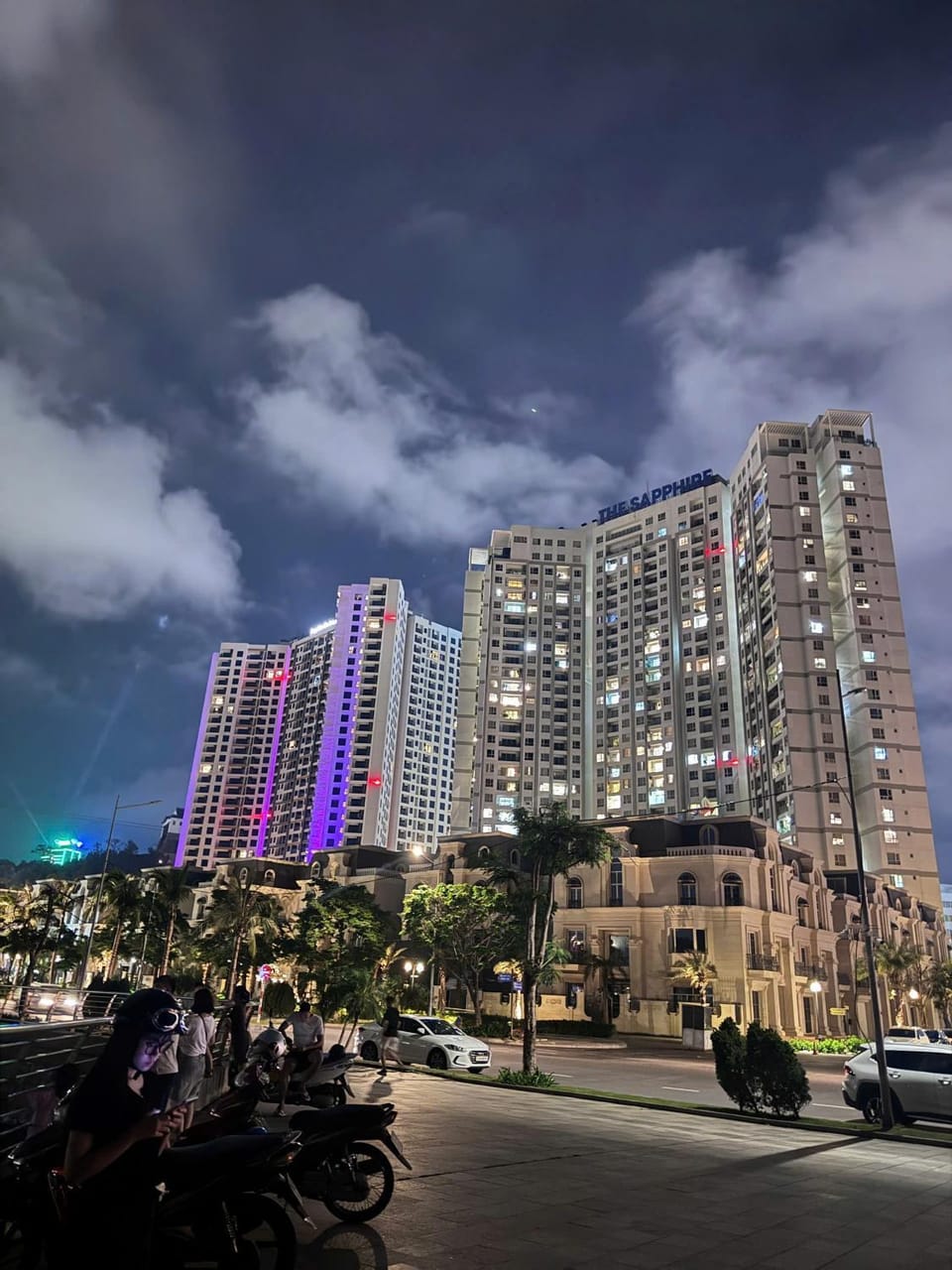 Property building, Restaurant/places to eat, concierge