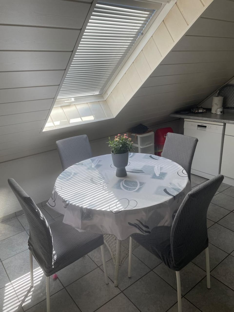 Dachgeschosswohnung Homberg-Ohm, Nieder-Ofleiden district Apartment in Hesse