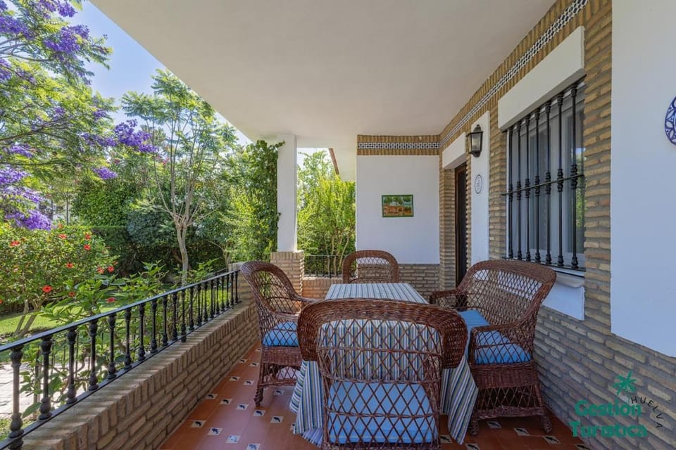 Garden, Balcony/Terrace