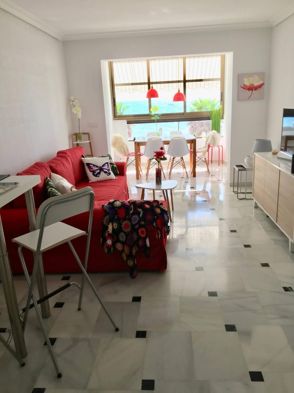 Living room, Seating area