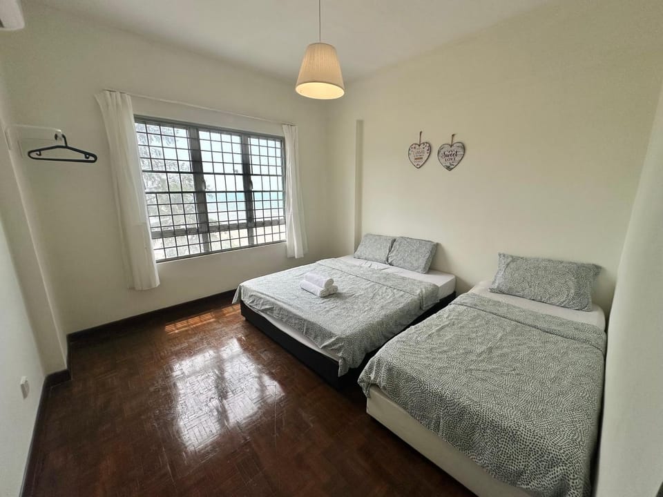 Bed, Photo of the whole room, Bedroom, Sea view, air conditioner