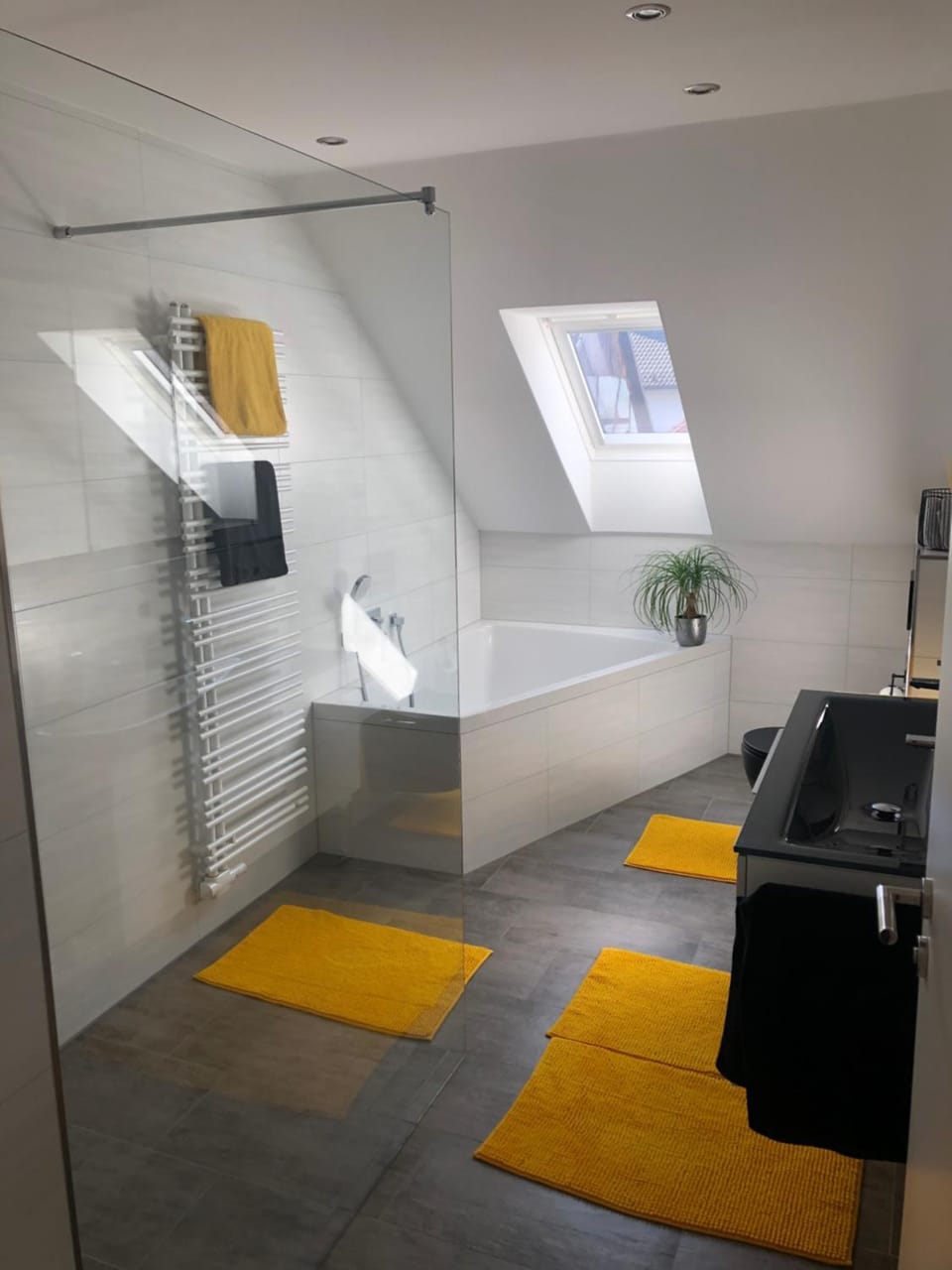 Bathroom, Bath