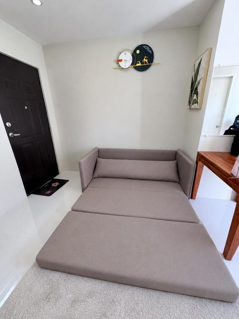 Idesia Lipa Custodio Suites Apartment in Calabarzon