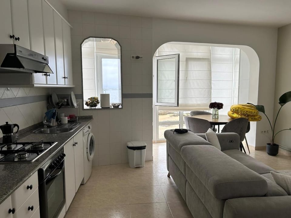 PRECIOSO APARTAMENTO 1ª LINEA PLAYA EN RIAS BAIXAs Apartment in O Salnés