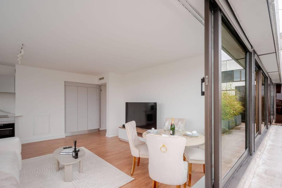 Balcony/Terrace, Living room