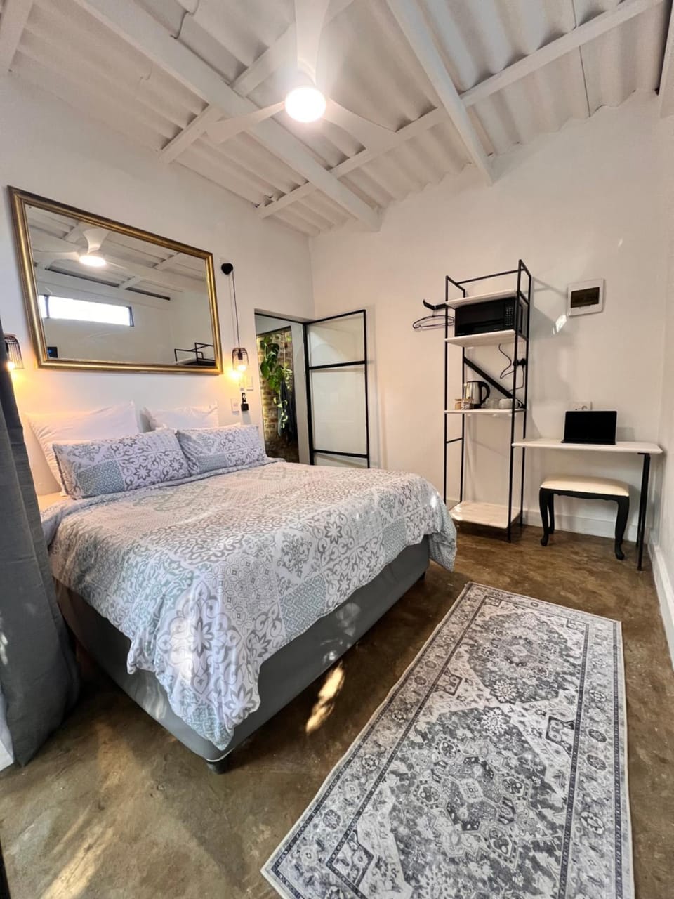 16 st Johns - Studio 2 Apartment in KwaZulu-Natal