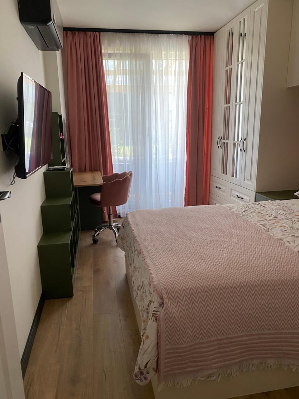 Cozy & Comfortable Apartment with free parking Apartment in Sofia