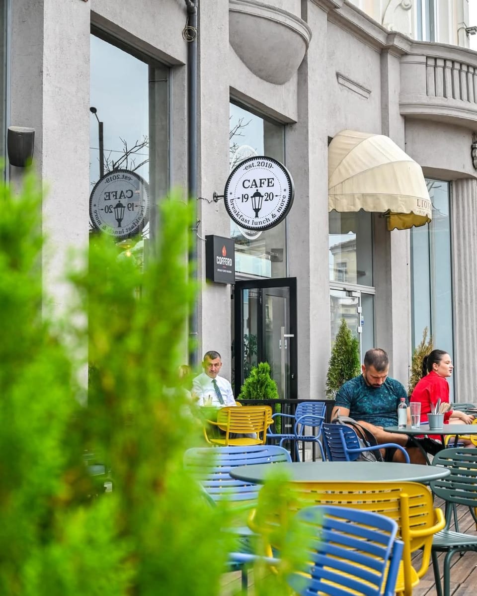 Restaurant/places to eat