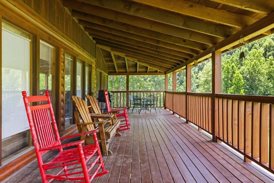 Hibernation Station cabin Cabin in Pigeon Forge
