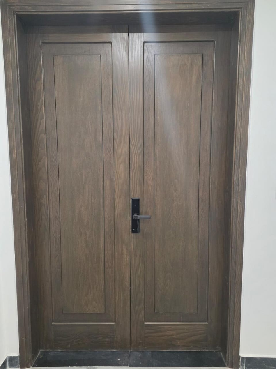 Luxury Stay, Chic Design - Comfort & Convenience Apartment in Lahore