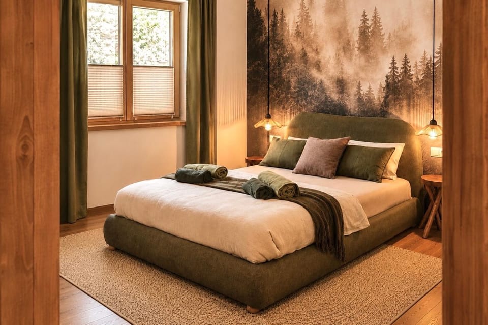 Bed, Bedroom, furniture, towels, towels