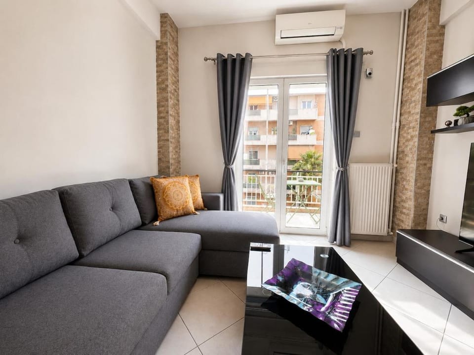 Piraeus Coastal Nest - 4 Guests by ΜΡS Apartment in Pireas